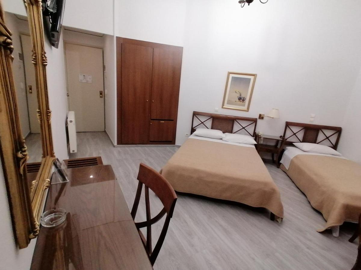 Hotel Galaxias Агринион Екстериор снимка