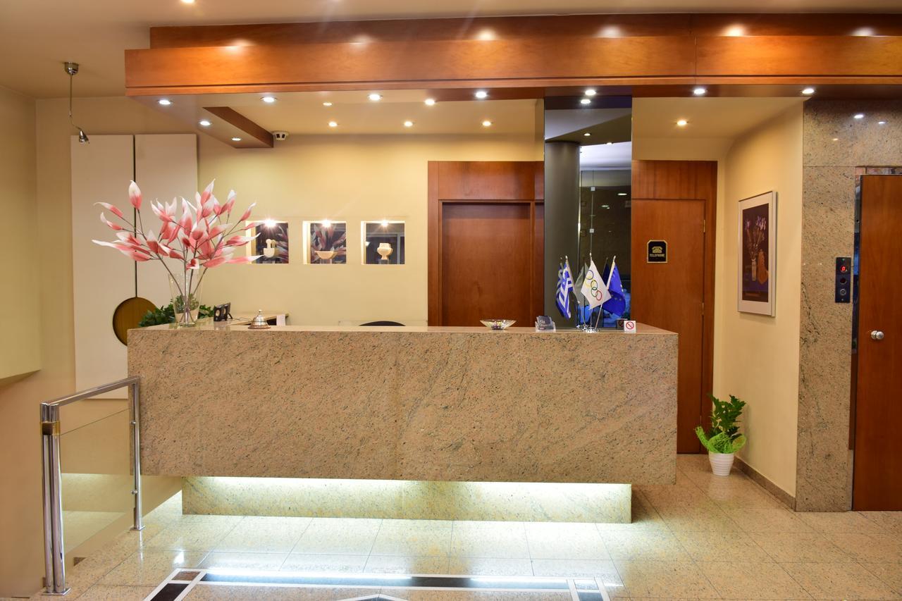 Hotel Galaxias Агринион Екстериор снимка