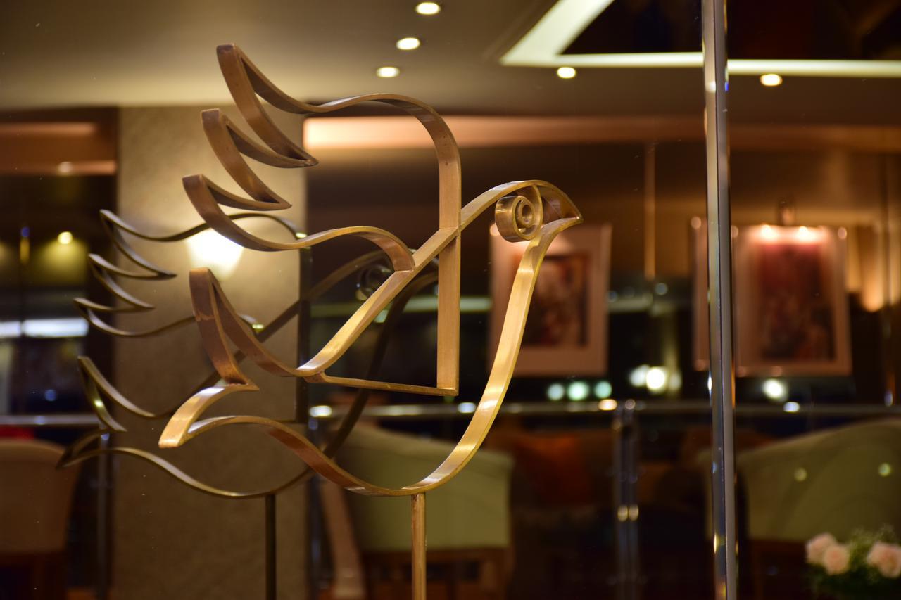 Hotel Galaxias Агринион Екстериор снимка
